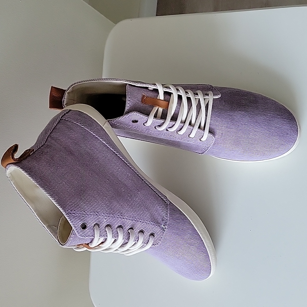 Reef high top sneakers, Size 7